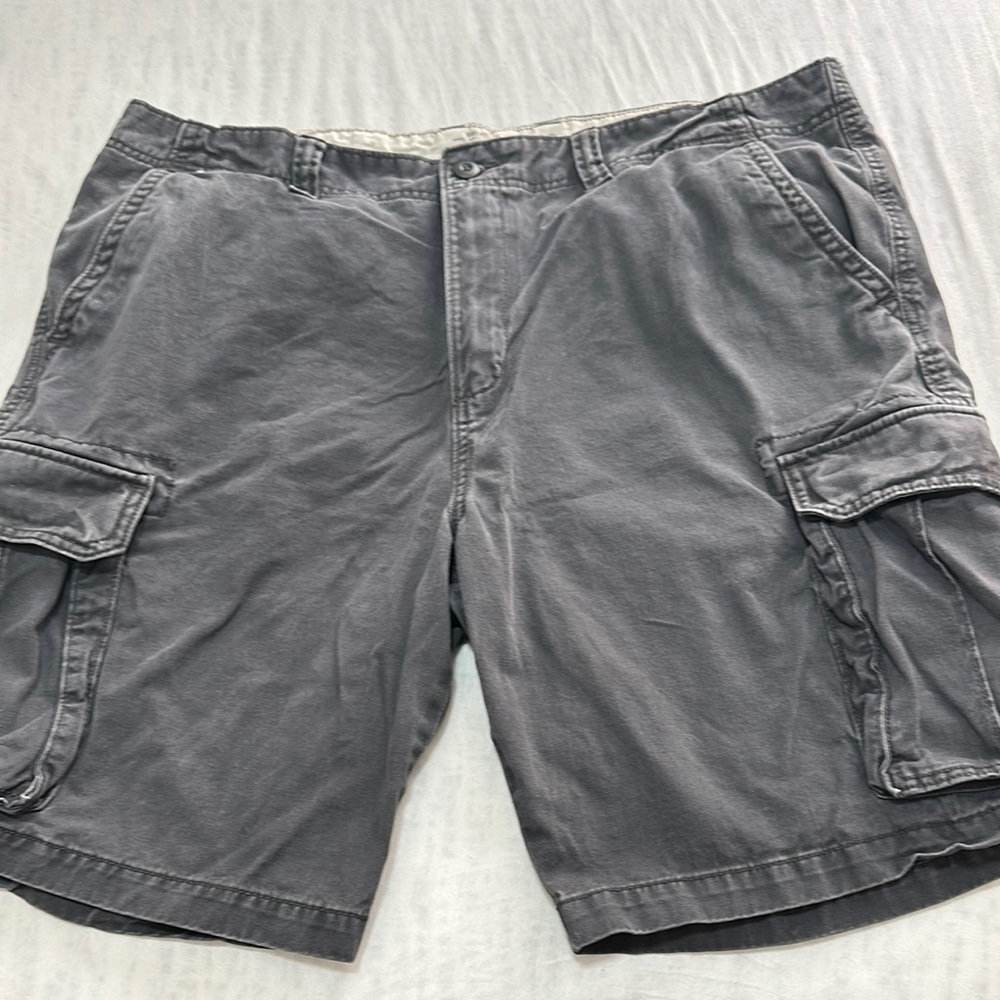 Men's Old Navy Gray Cargo Shorts